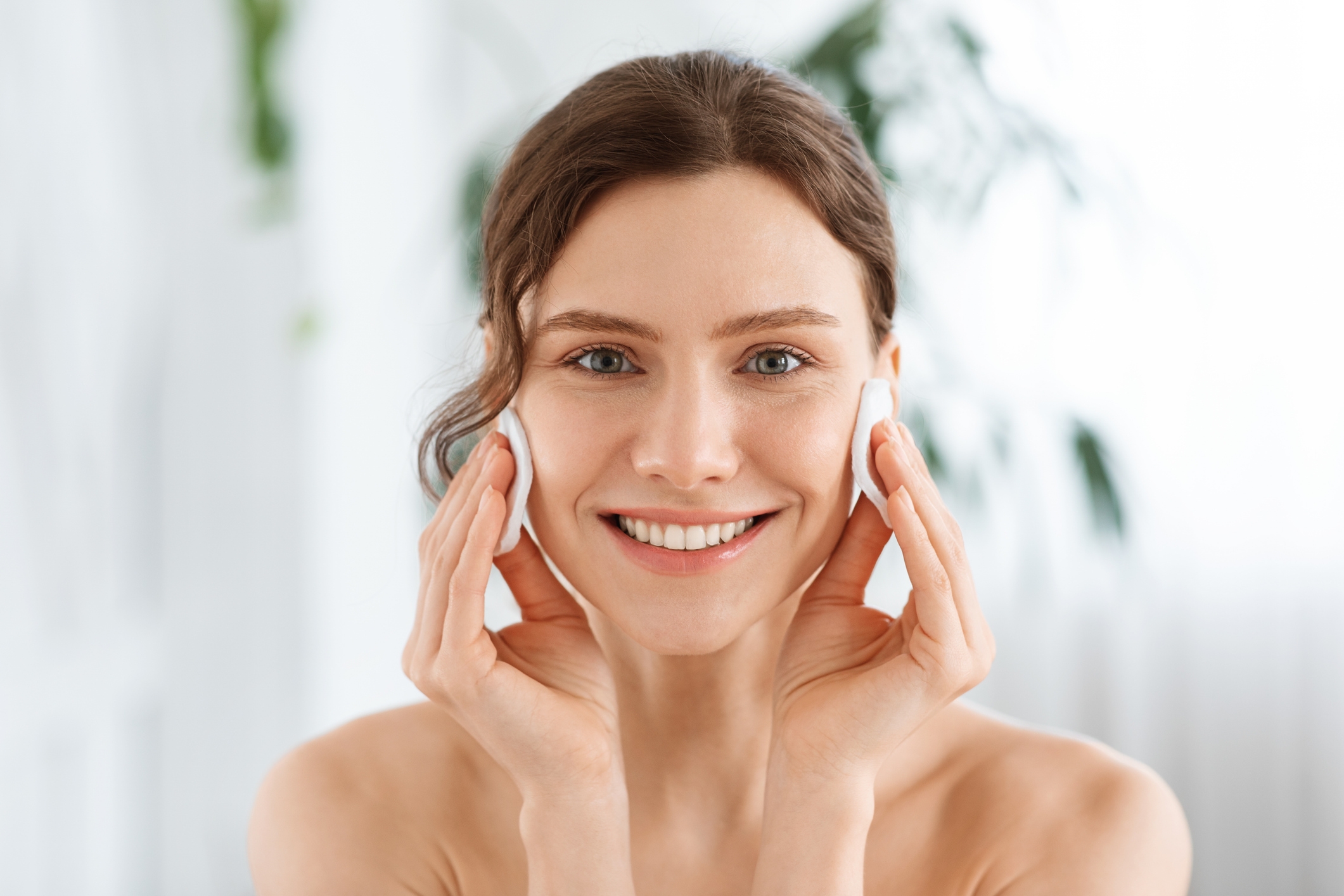 Face Toner 101: Revitalize Your Skin with the Perfect Toner 